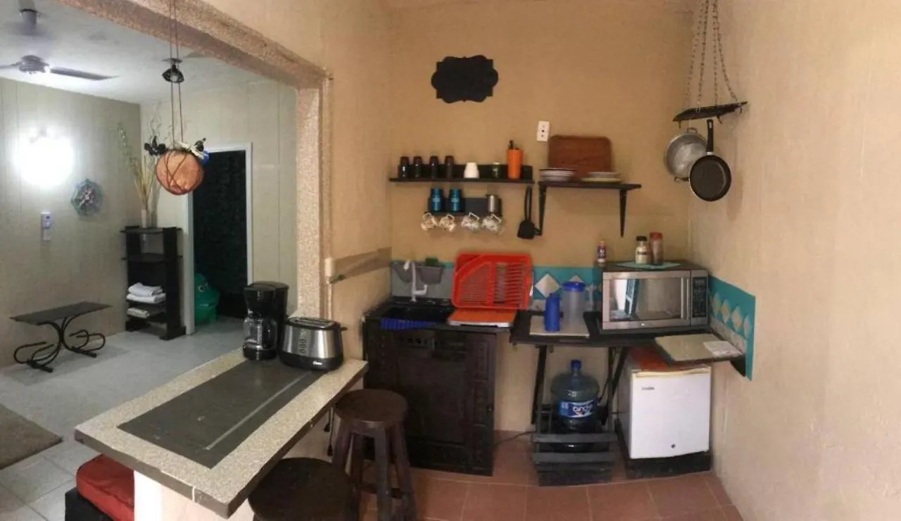 Yaakun Studio. 350 M Ferrys Isla Mujeres Apartamento Cancún 0*,